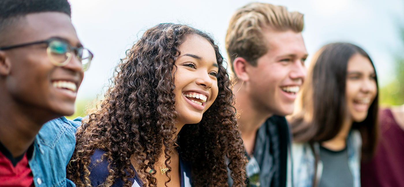 Adolescência feliz e o bem-estar na vida adulta